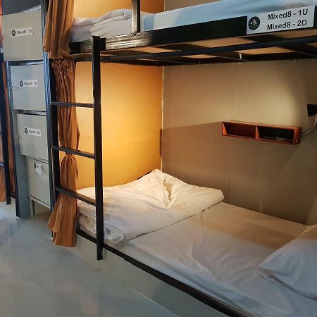 Yellow Flower Hostel Chiang Rai Zewnętrze zdjęcie