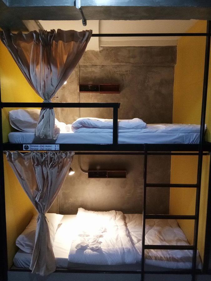 Yellow Flower Hostel Chiang Rai Zewnętrze zdjęcie