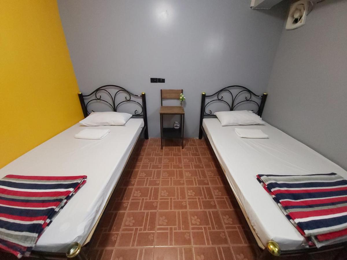 Yellow Flower Hostel Chiang Rai Pokój zdjęcie