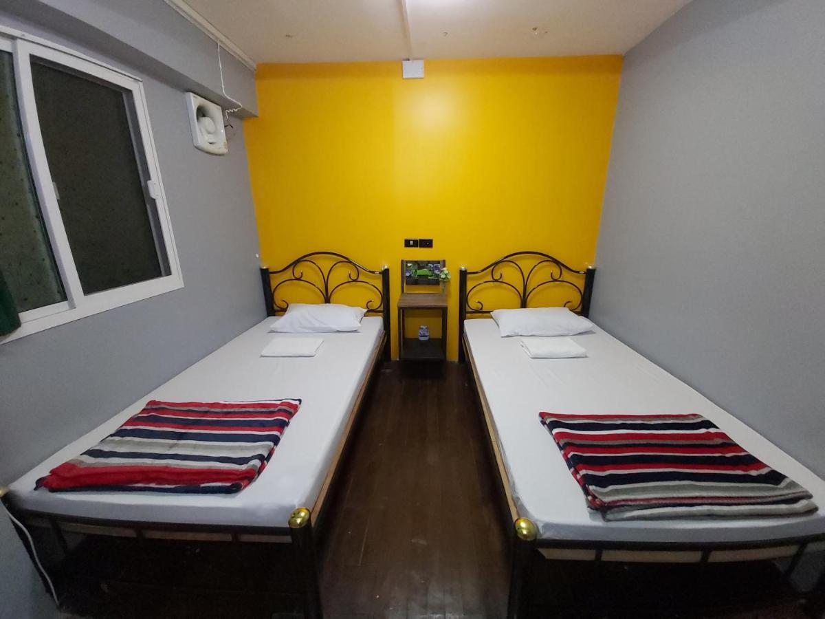 Yellow Flower Hostel Chiang Rai Pokój zdjęcie
